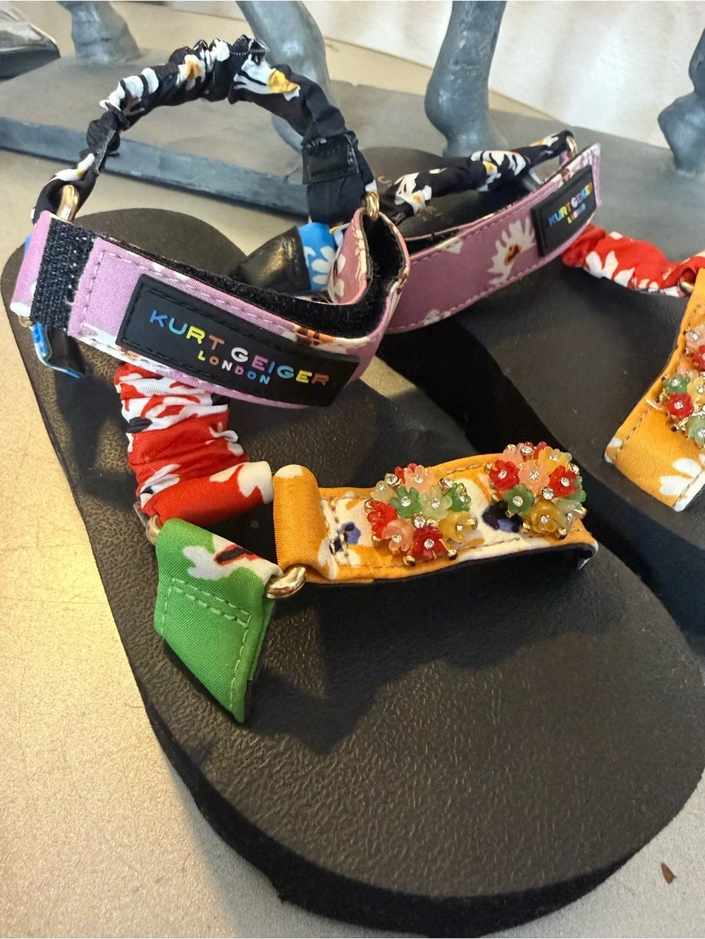 Kurt Geiger Kids' Multicolor Embellished Floral Sandals 2Y